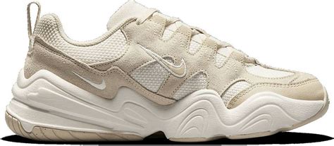 nike tech hera beige